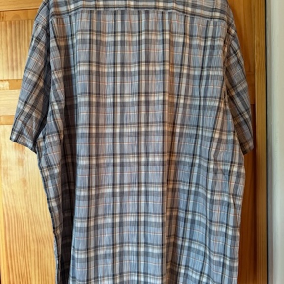 G.H.Bass & Co mens plaid collar shirt , short sleeve , pocket in front - Picture 7 of 8